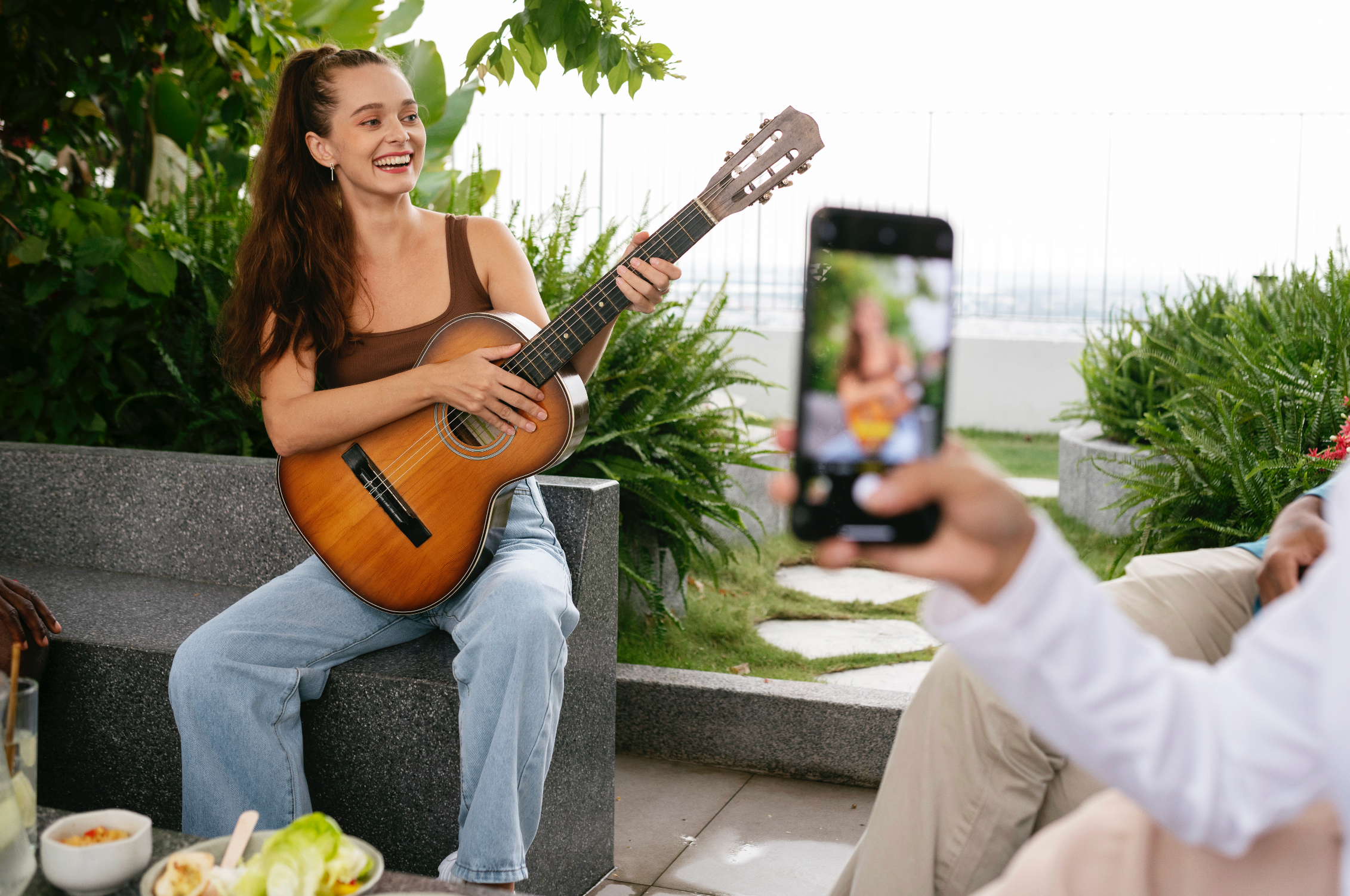 Comment promouvoir sa musique sans dépendre des réseaux sociaux